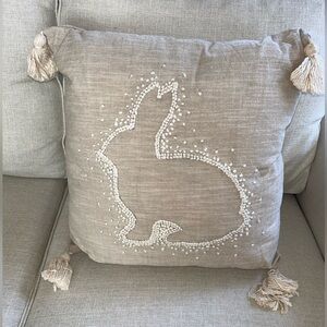 Brand new set of two Rabbit Bunny Spring Easter  20” x 20” linen pillows